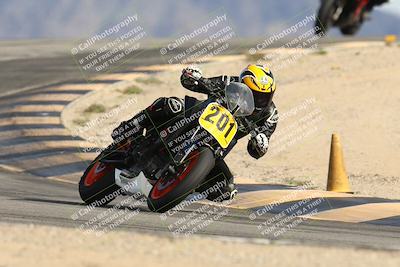 media/Nov-16-2025-Race Pace (Sun) [[8c5fa54630]]/Verified Riders/8-Turn 12 (120pm)/